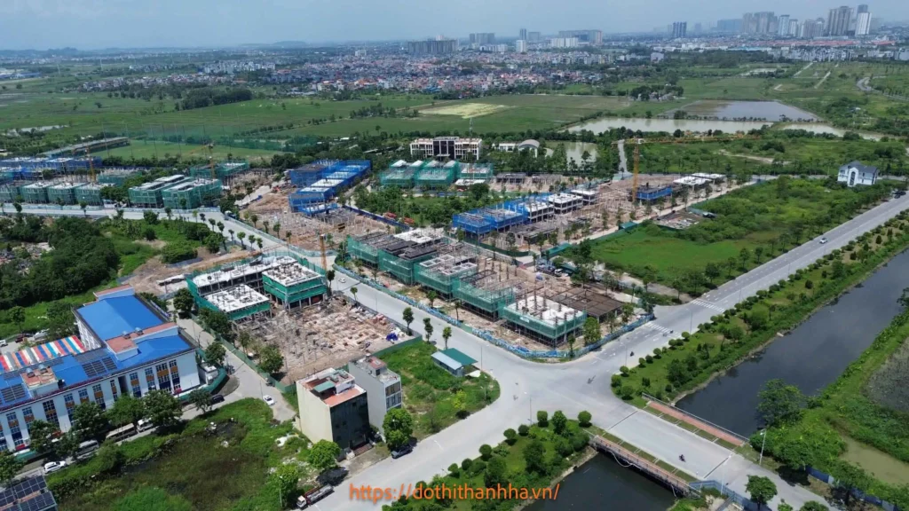 Bán liền kề Thanh Hà A1.2 Liền kề 17, diện tích 100m², đường 14m, ven hồ thoáng mát